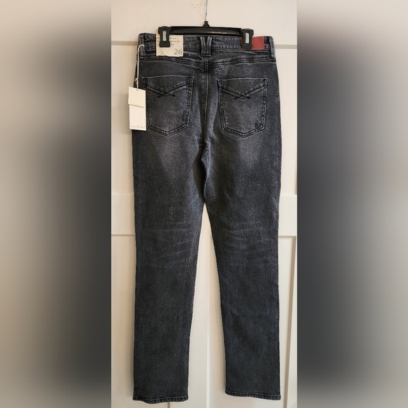 Unpublished Willa vintage mom jeans size 26. Nwt - Picture 2 of 2